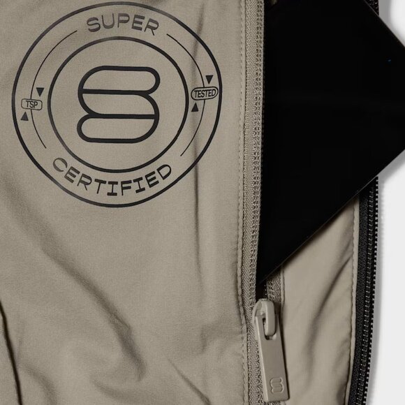 Brand New Aritzia 2025 Rainstop Superpuff Mid Modern Taupe - Picture 6 of 7